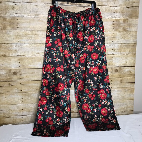 Cabernet Intimates & Sleepwear | Cabernet Pajamas 2 Piece Silky Black Floral Print | Poshmark